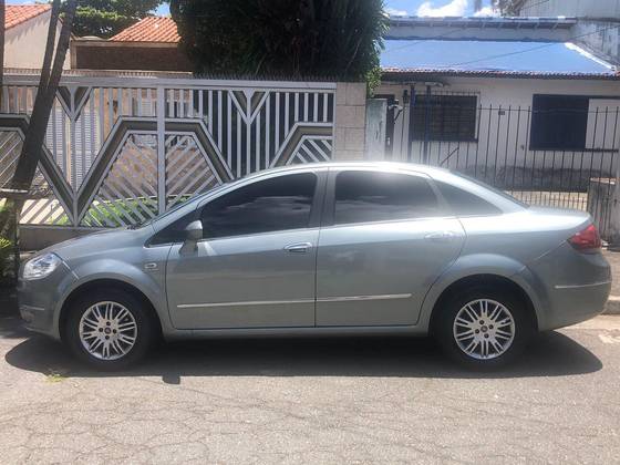 FIAT LINEA 1.8 ESSENCE 16V FLEX 4P AUTOMATIZADO